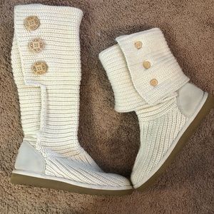 UGG Crochet Cardi Boot (size 7.5)